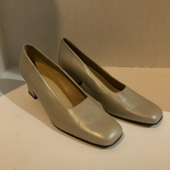 Enzo Angiolini Womens Size 9.5 Champagne Slip On Soft Leather Chunky Heels Pumps - Picture 3 of 9